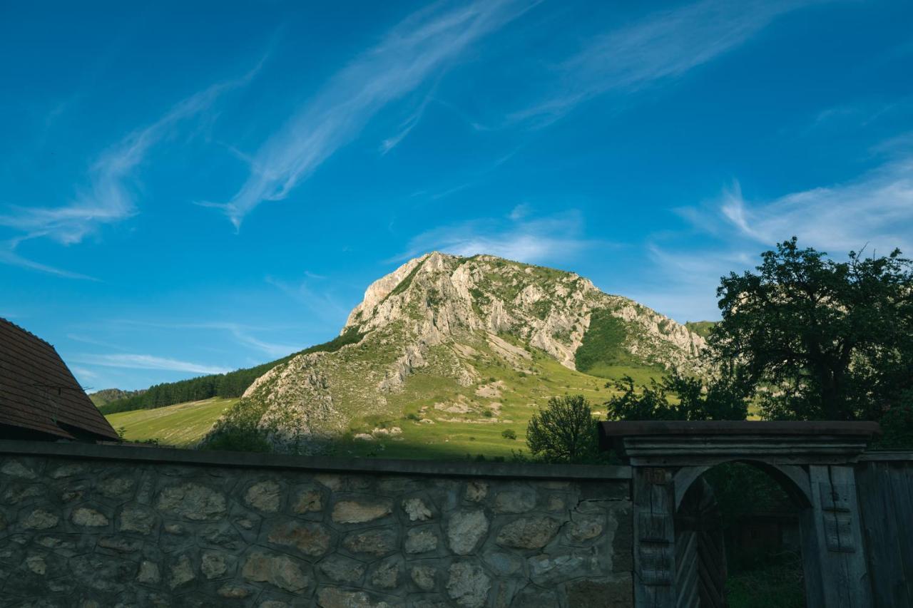 Sziklakert - Eletorom Vendeghaz Rimetea Exterior foto