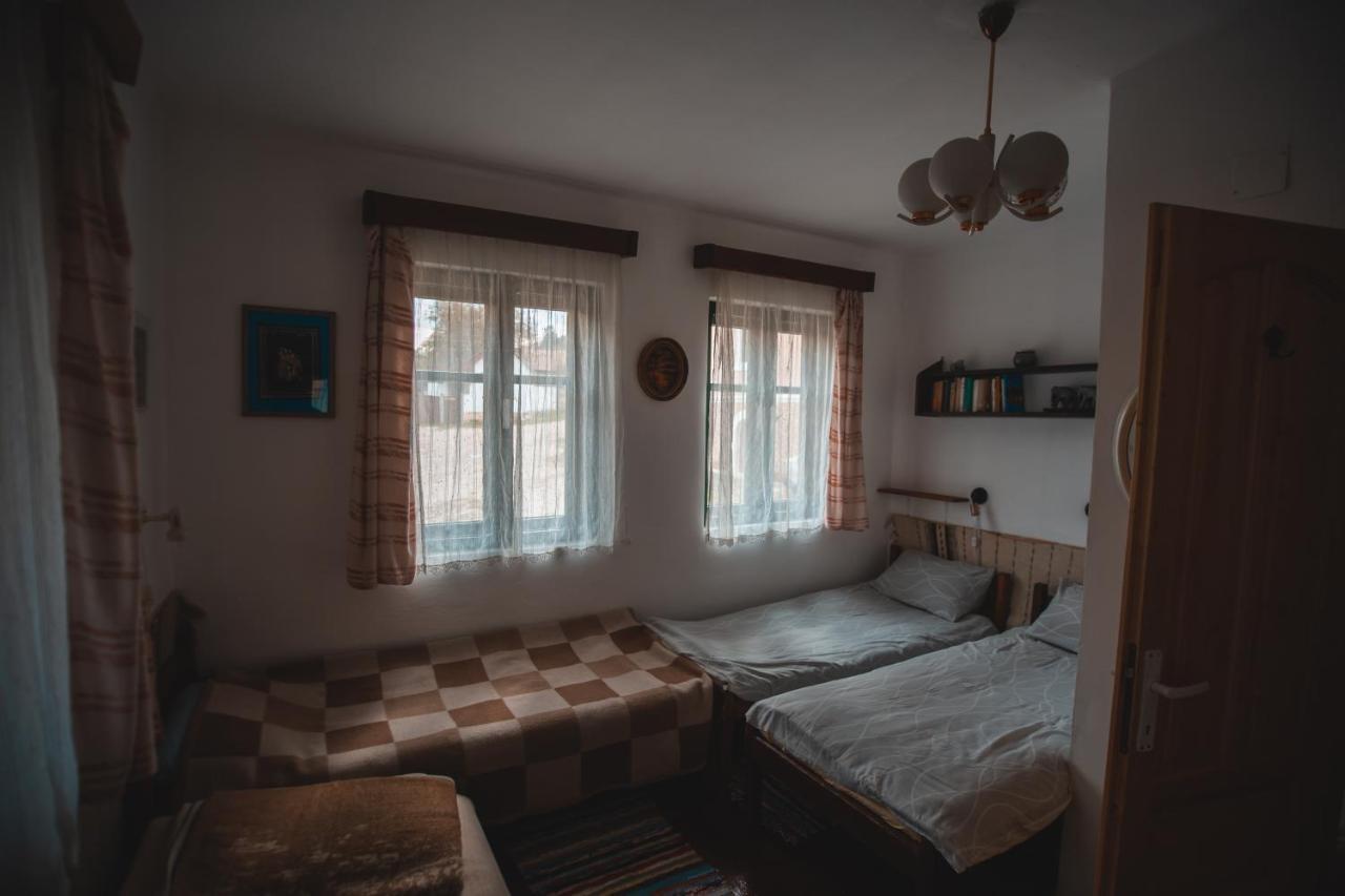 Sziklakert - Eletorom Vendeghaz Rimetea Exterior foto